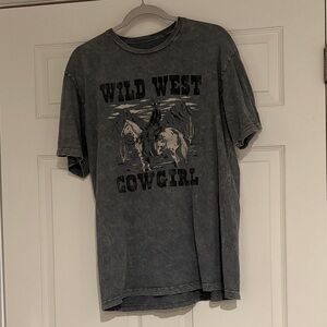 Women’s Western Graphic T-Shirt